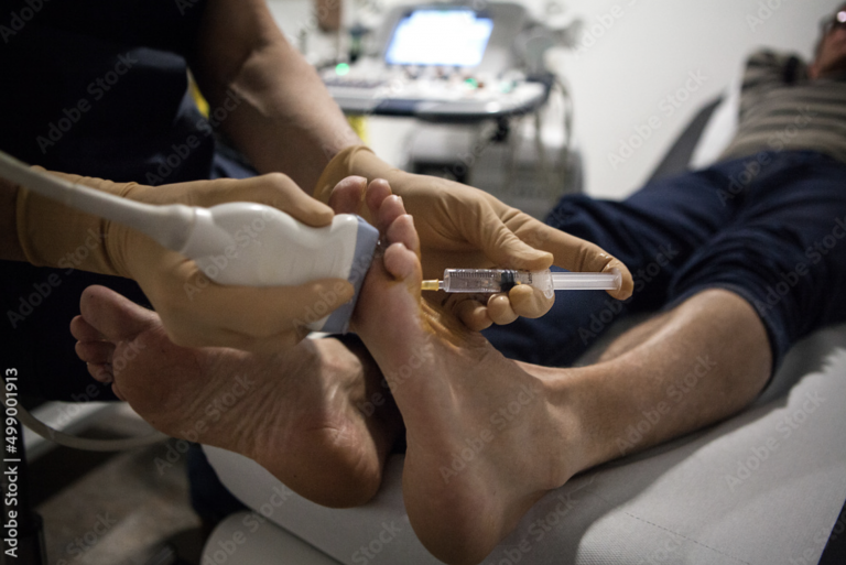 Injection au pied pour traitement