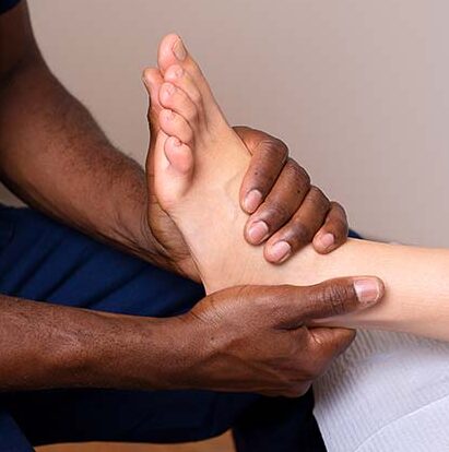 Thérapie manuelle en podiatrie pour les pieds